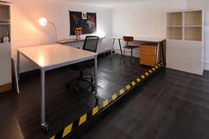 Scrivania in coworking creativo, San Salvario