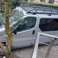 RENAULT TRAFIC BLACK EDITION DCI 115 - 8 POSTI