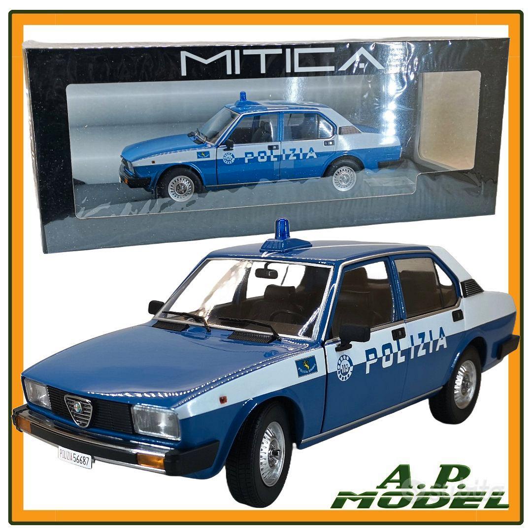 Modellino auto alfa romeo 164 scala 1:18 NEW - Collezionismo In vendita a  Ancona