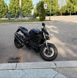 Ducati StreetFighter 848