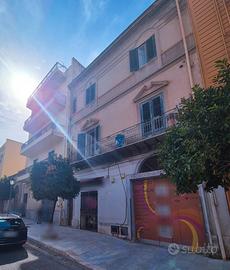 Centralissimo 4 vani luminoso zona Dante [AM/17]