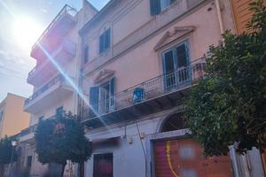 Centralissimo 4 vani luminoso zona Dante [AM/17]