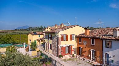 CASA DI CORTE A BARDOLINO