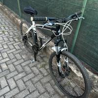 Specialized Hardrock 26