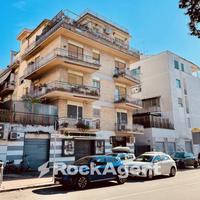 DELIZIOSO APPARTAMENTO IN VIA PIETRO MAFFI, ROMA