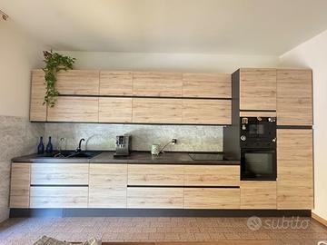 Cucina come nuova con elettrodomestici Candy