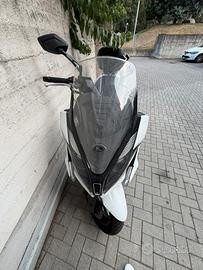 Kymco downtown 350