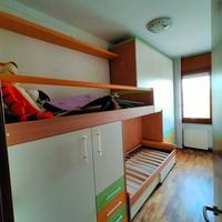 Cameretta 2 posti, letto a castello e armadio inte