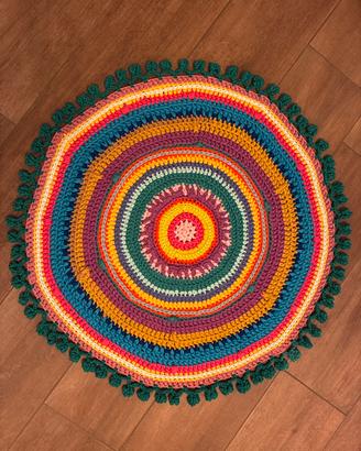 Tappeto Mandala in fettuccia fatto a mano