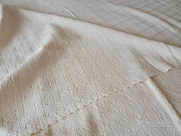 Copriletto materasso singolo colore beige