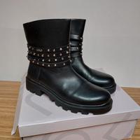 Stivaletti con borchie neri - Lui Jo