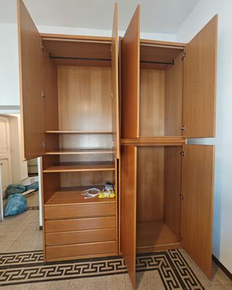 Armadio 3 moduli in legno massello con ponte