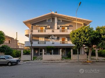 5 LOCALI A CROPANI