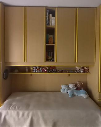 Armadio ponte con letto