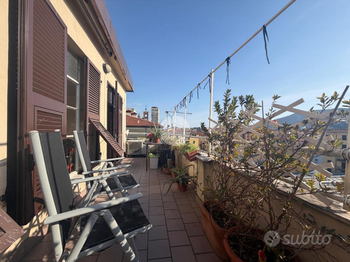 4 LOCALI A LA SPEZIA