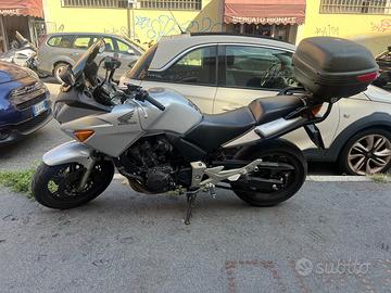 Honda CBF 600