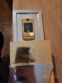 Motorola Dolce & Gabbana V3i vintage