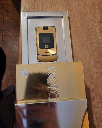 Motorola Dolce & Gabbana V3i vintage