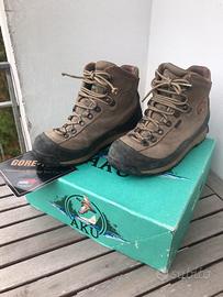 Scarponi Aku goretex taglia 39,5