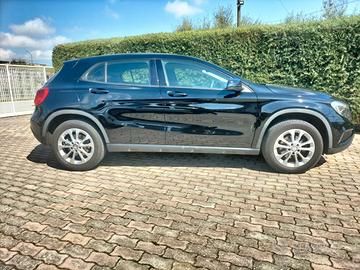 Mercedes GLA 200