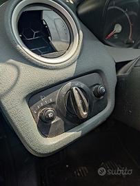 Interruttore fari FORD FIESTA del 2011
