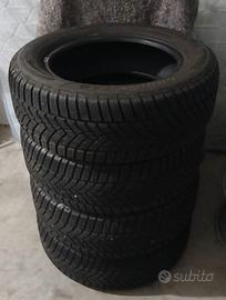 Pneumatici Goodyear 215/60 R16 invernali 