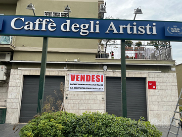 Locale Negozio Bar Caffè Ristorante Bagno Roma est