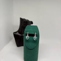 Orecchini nuovi pendenti