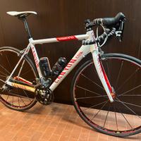 Canyon Ultimate CF SLX taglia M – SRAM Force