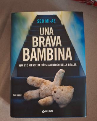 libro thriller 
