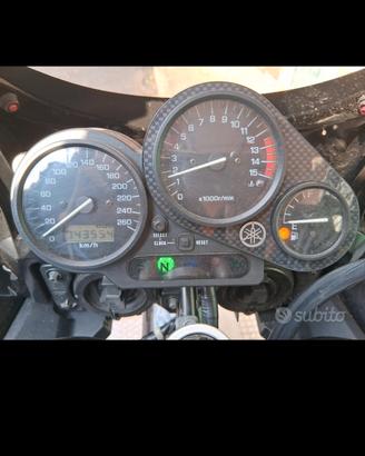 YAMAHA FZS 600 FAZER INDISTRUTTIBILE 