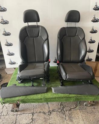 Tappezzeria in pelle e stoffa audi q5 s-line del 2