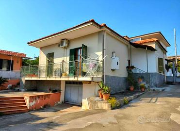 CASA INDIPENDENTE A TORRE DEL GRECO