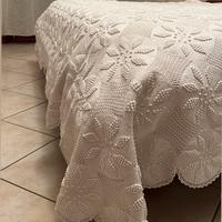 Copriletto artigianale fatto a mano