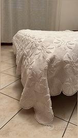 Copriletto artigianale fatto a mano