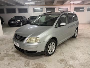 Volkswagen Touran Volskwagen