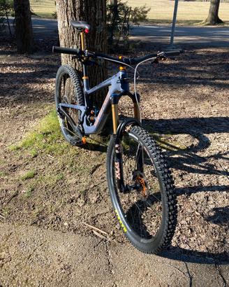 Santa cruz Megatower CC