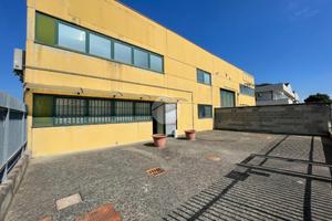 CAPANNONE A ROBECCO SUL NAVIGLIO