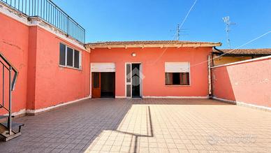 4 LOCALI A SAN MAURO PASCOLI