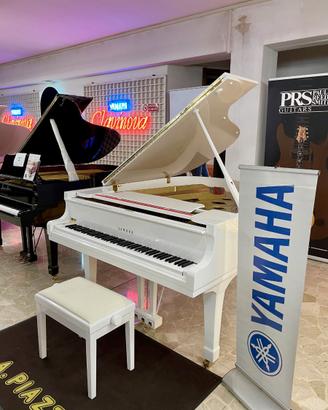 PIANOFORTE A MEZZA CODA YAMAHA G3 BIANCO