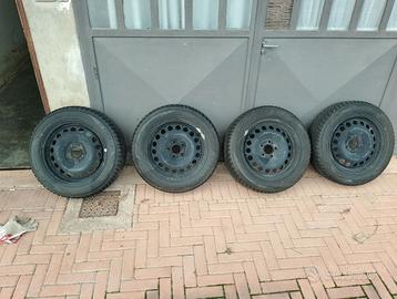 Gomme invernali Yokohama bluearth 195/55/16