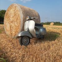 Vespa Sprint 150 conservata da passaggio 