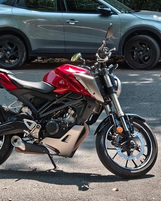 Honda cb125r 