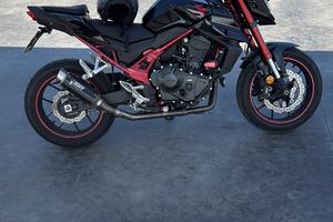 Honda Hornet 750 - 2023