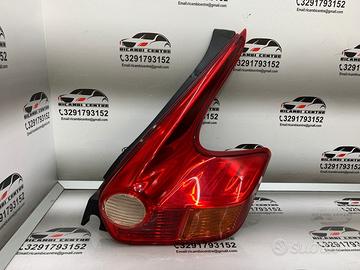 Faro fanale stop posteriore destra dx nissan juke