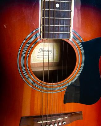 Chitarra acustica IBANEZ