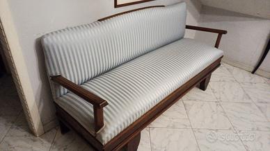 divano restaurato