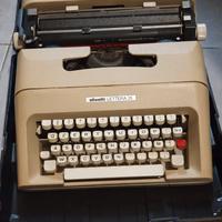 Macchina da scrivere Olivetti Lettera 35