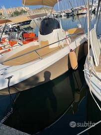 Barca Romar Bermuda 570 - 2022