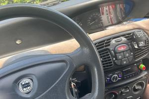 Lancia y senza passaggio